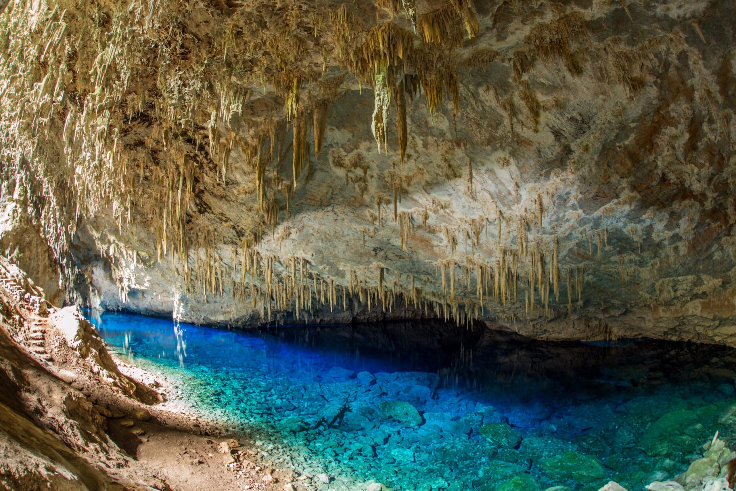 Gruta do Lago Azul em Bonito