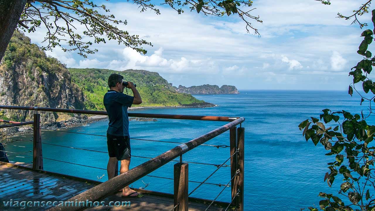 Dolphin Lookout (Mirante de Golfinhos) in Fernando de Noronha