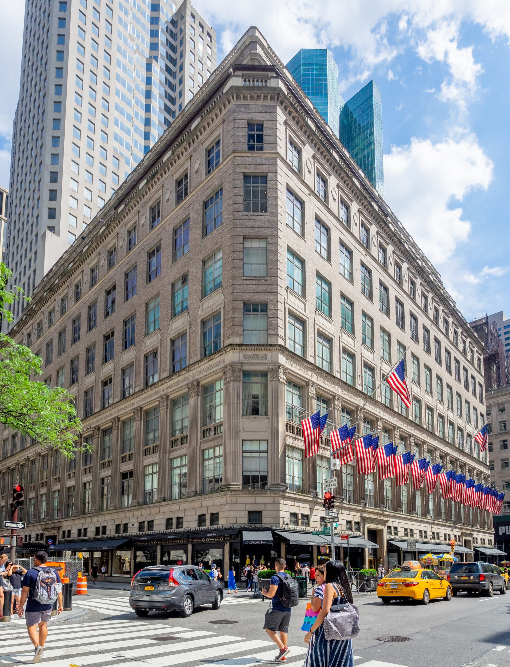 Fifth Avenue: New York City's Premier Shopping Destination